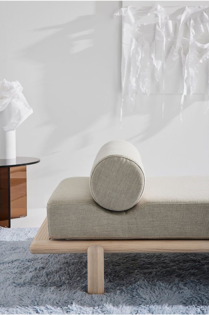 Dagbädd – Julie dagbädd i furu – Beige