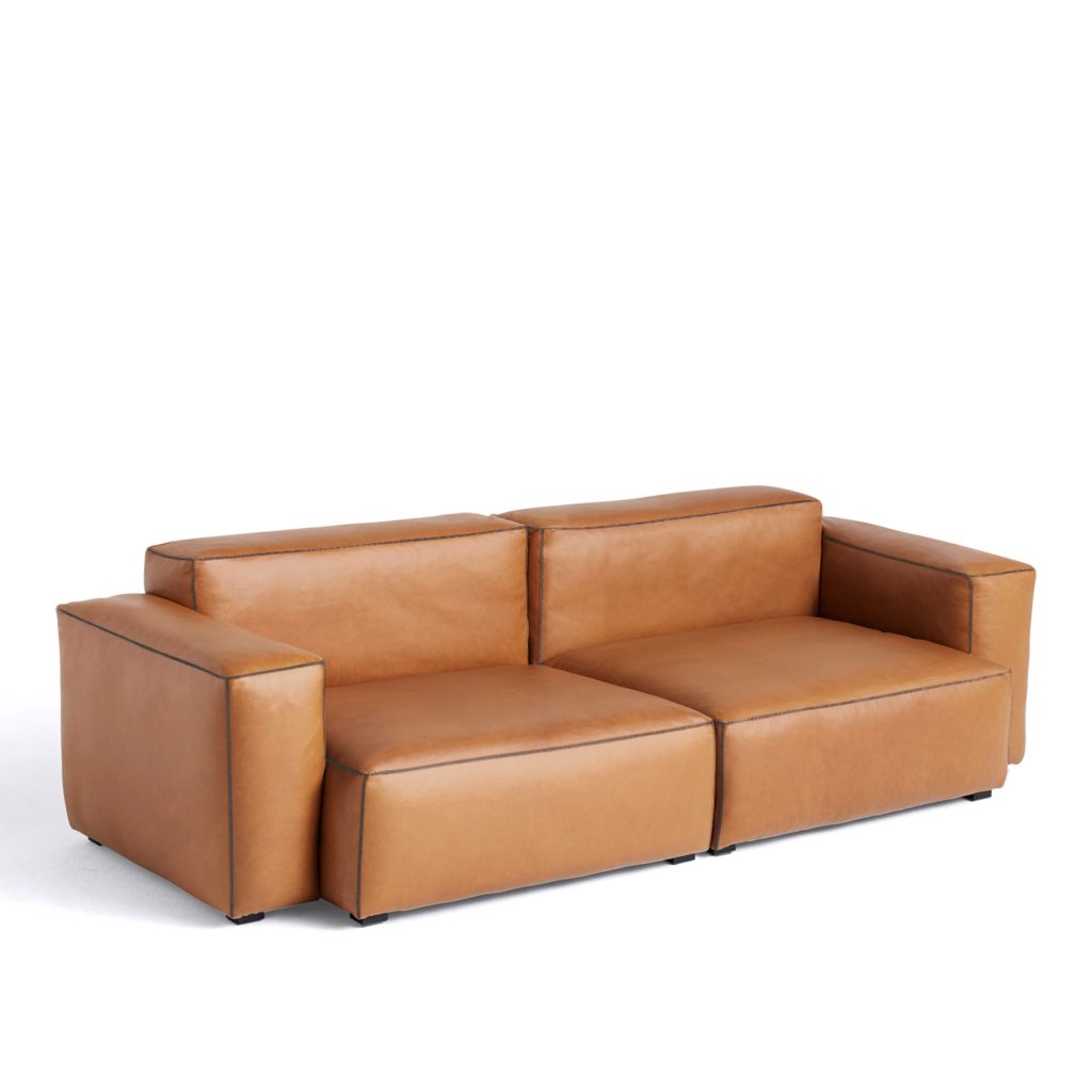 3-sits soffa – Mags Mjuk Låg 2,5-sits Kombination 1, Mörk Grå Sömmar – Sense Cognac